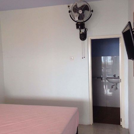 Mawar Hotel لابوان باجو المظهر الخارجي الصورة