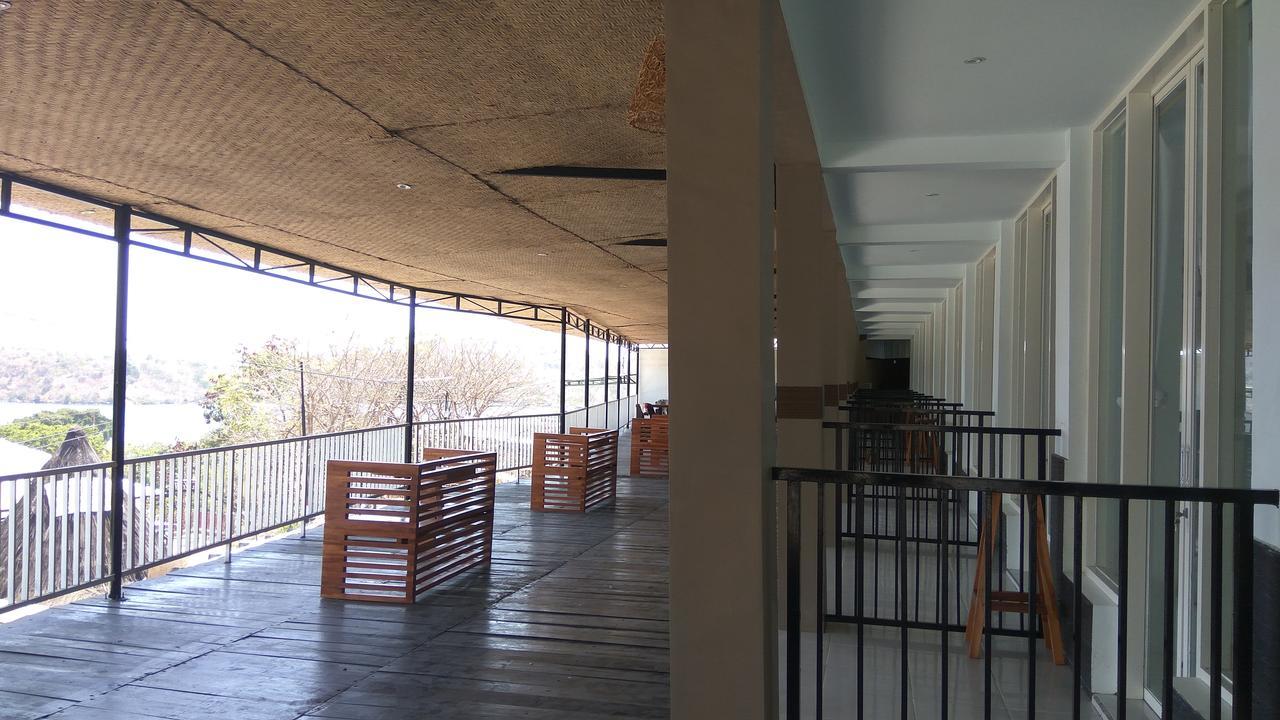 Mawar Hotel لابوان باجو المظهر الخارجي الصورة