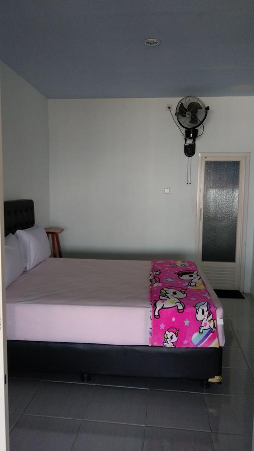 Mawar Hotel لابوان باجو المظهر الخارجي الصورة