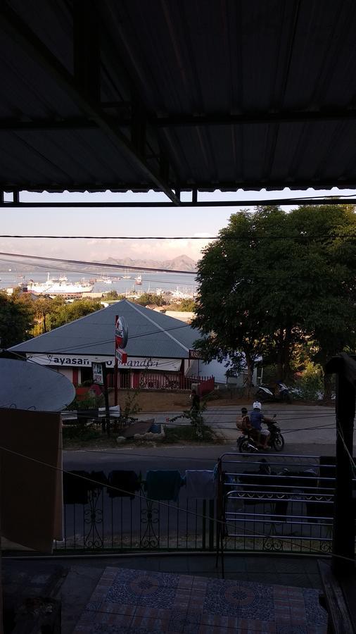 Mawar Hotel لابوان باجو المظهر الخارجي الصورة